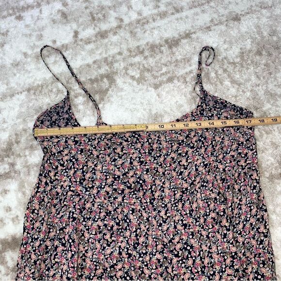 CATCHME SZ sm black paisley print flowy spaghetti strap lightweight blouse - Picture 7 of 9